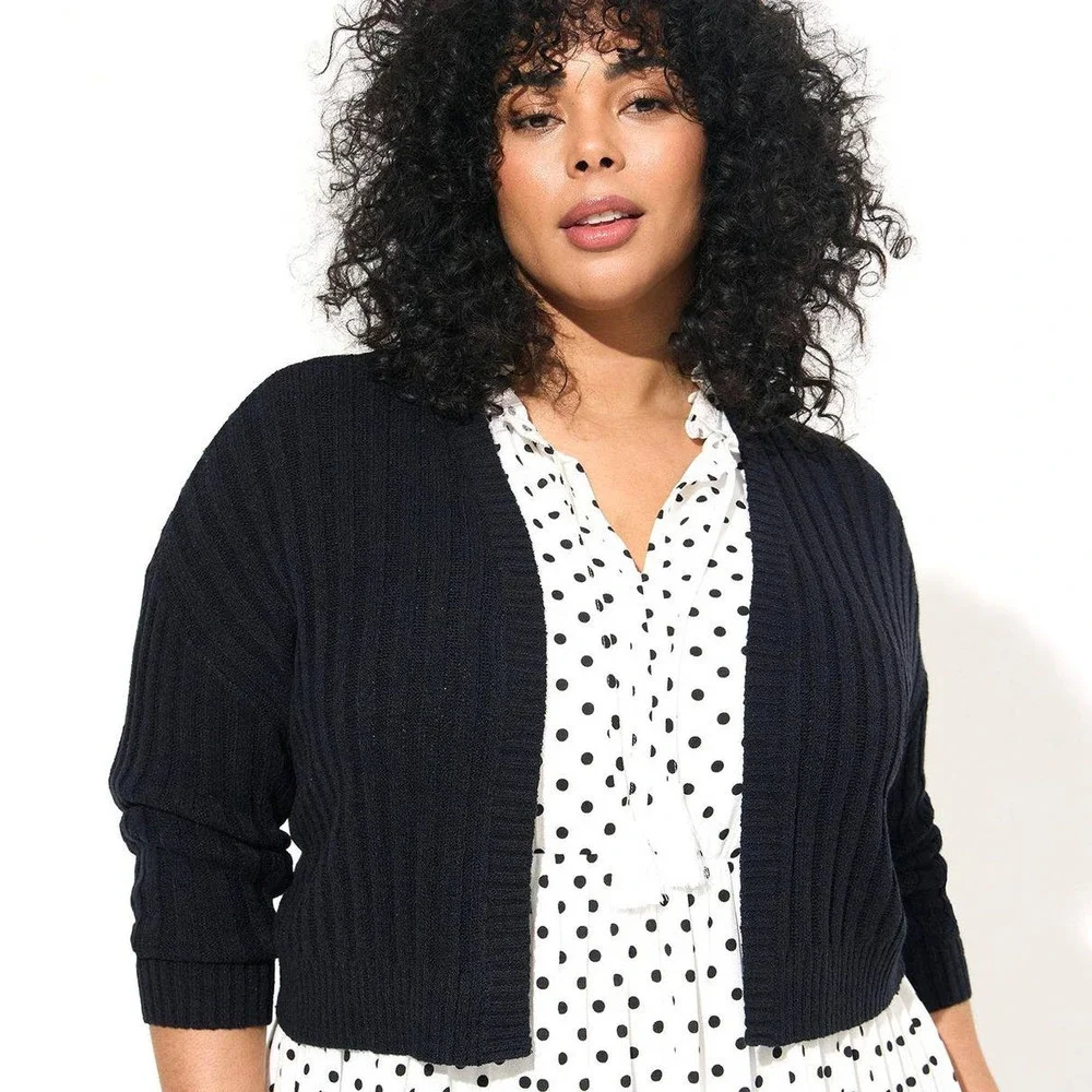 New Torrid 5 (5X 28) Black Cropped Open Front Ribbed‎ Cardigan Shrug Sweater
